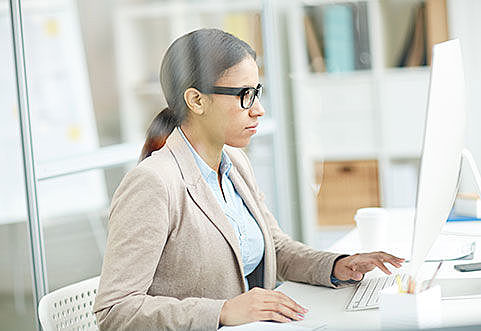 Long Time Spent on Computer Screens may lead to Eye Problems