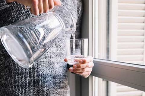 The link between dehydration and poor eye health