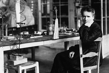 Shining a light on pioneering women in science