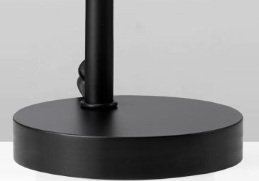 Model with cordless base