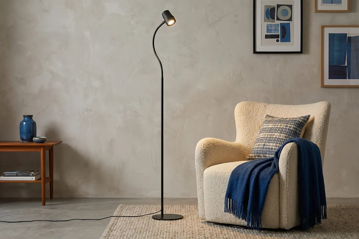 High Definition Essential Floor Light